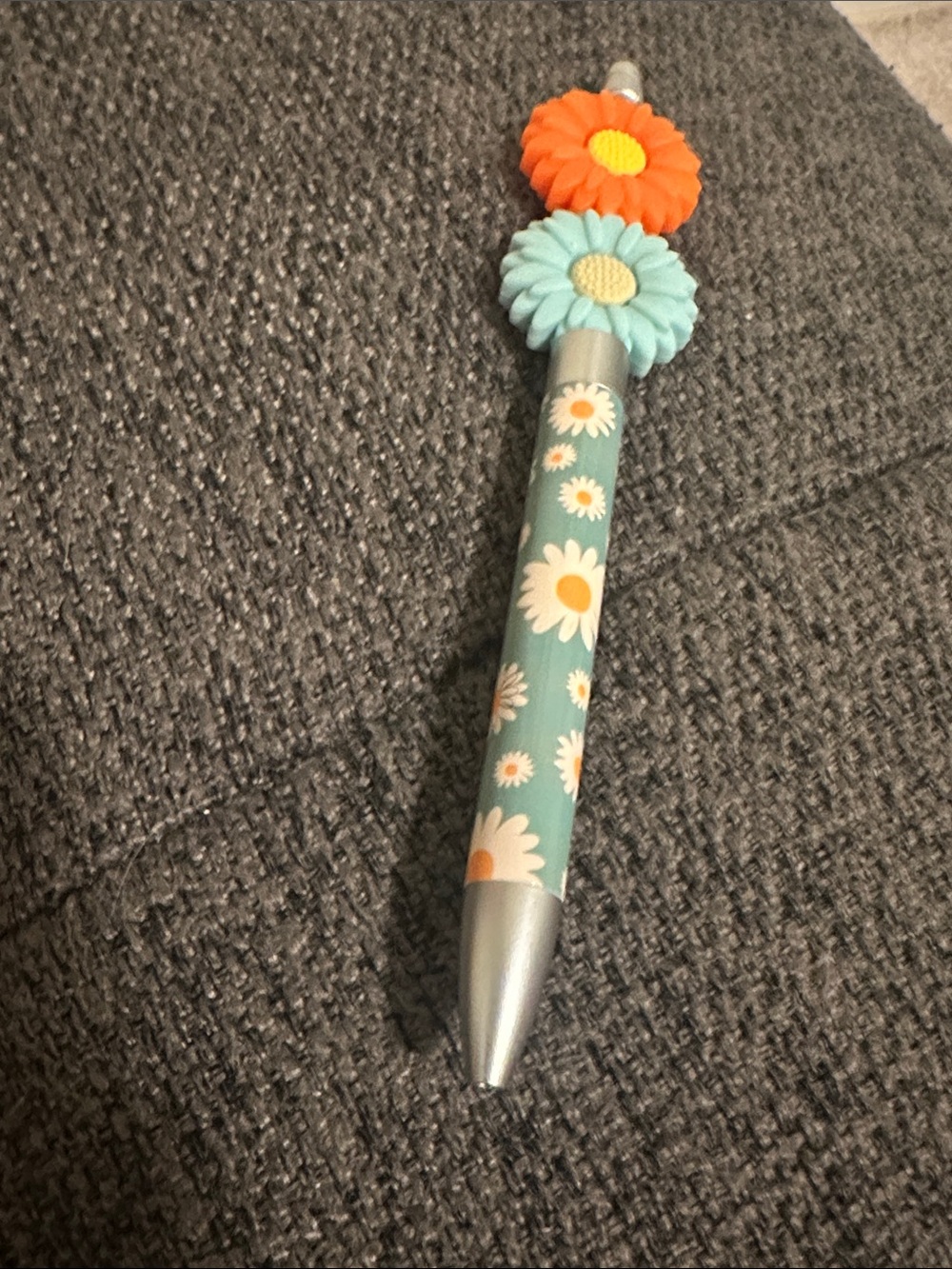 NWOT Handmade Daisy Floral Ballpoint Pen with Orange & Light Blue Flower Toppers